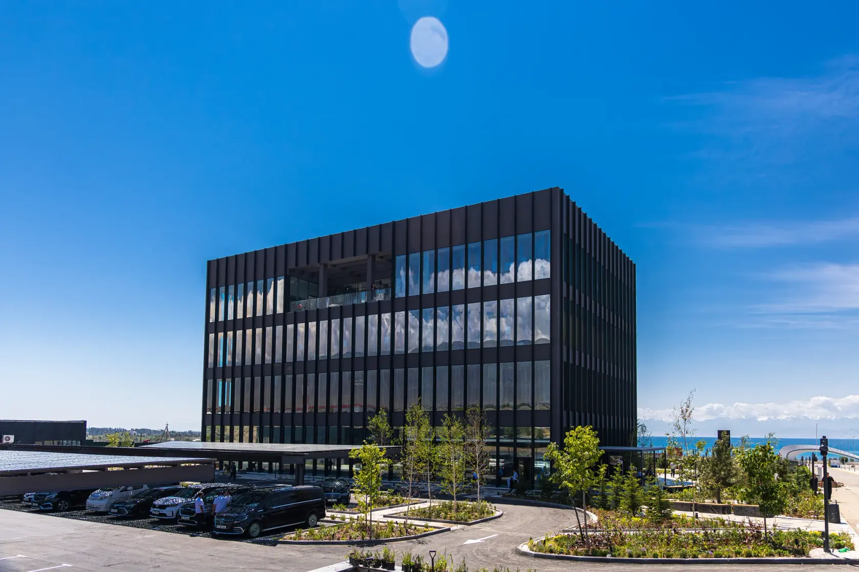 Tamchy SFIT business center